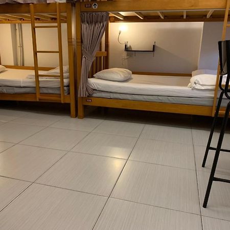 Backpacker 41 Hostel - Тайджун Екстериор снимка