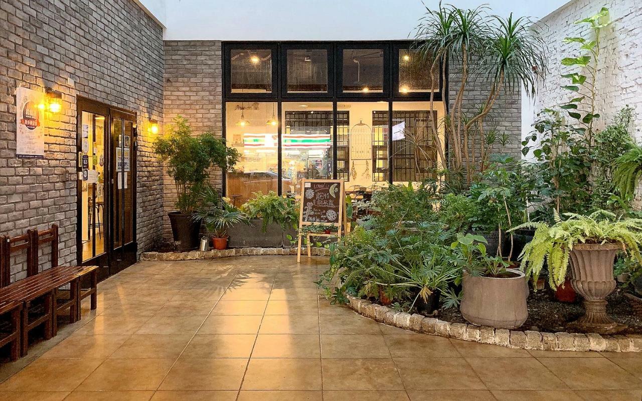 Backpacker 41 Hostel - Тайджун Екстериор снимка